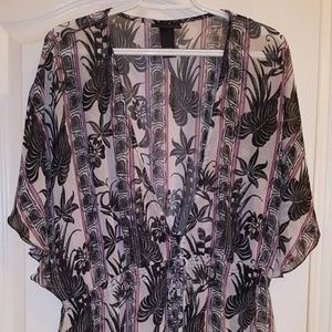 Lane Bryant Tops - Lane Bryant Top Floral Batwing Sleeves Lane Bryant Tops - Lane Bryant Top Floral Batwing Sleeves